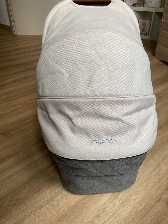 Nacelle Nuna Mixx Next + 4 draps housse - photo numéro 3