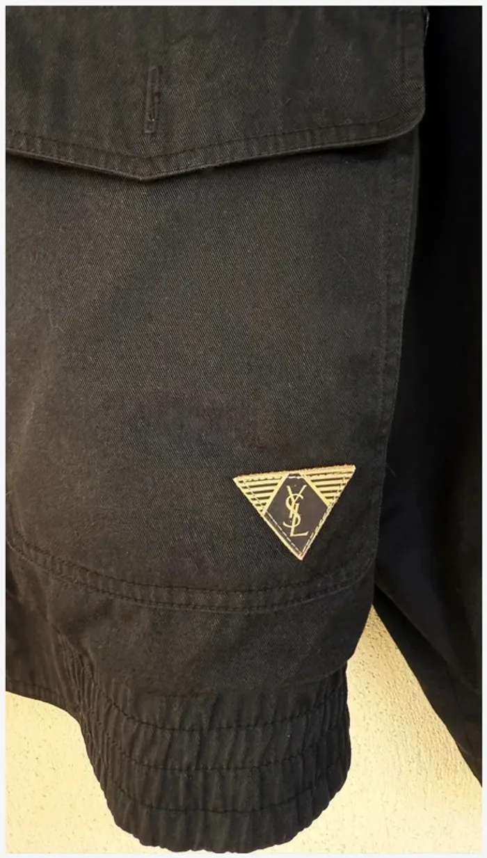 Blouson Yves Saint Laurent XL réversible noir et rouge - bon état - photo numéro 6