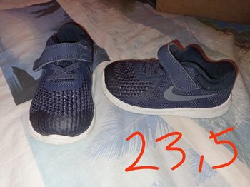 Basket Nike 23,5
