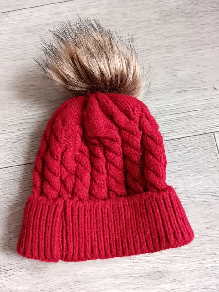 Bonnet - photo numéro 2