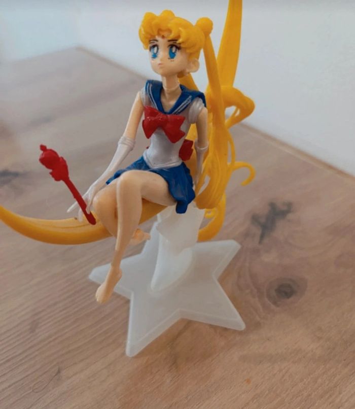 Figurine sailor Moon bootleg - photo numéro 3