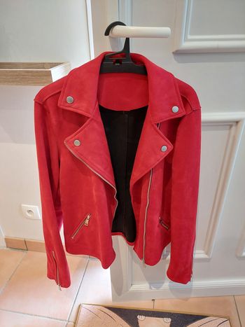 blouson suédine rouge