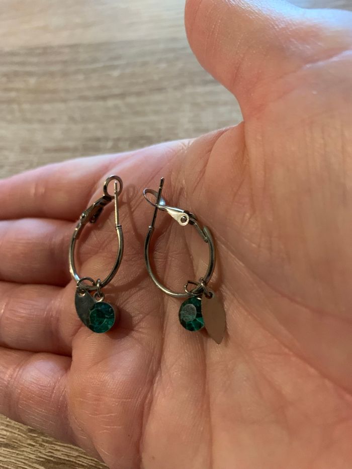 Boucles d’oreilles style créoles - photo numéro 5