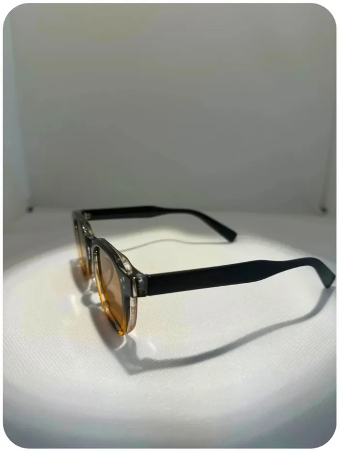 Lunettes de soleil - photo numéro 2