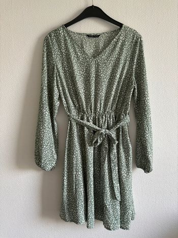 Robe fluide verte sauge