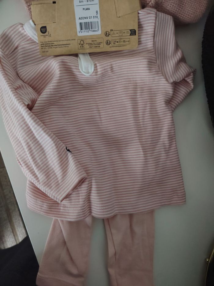Lot vêtements bébé 6 mois - photo numéro 2