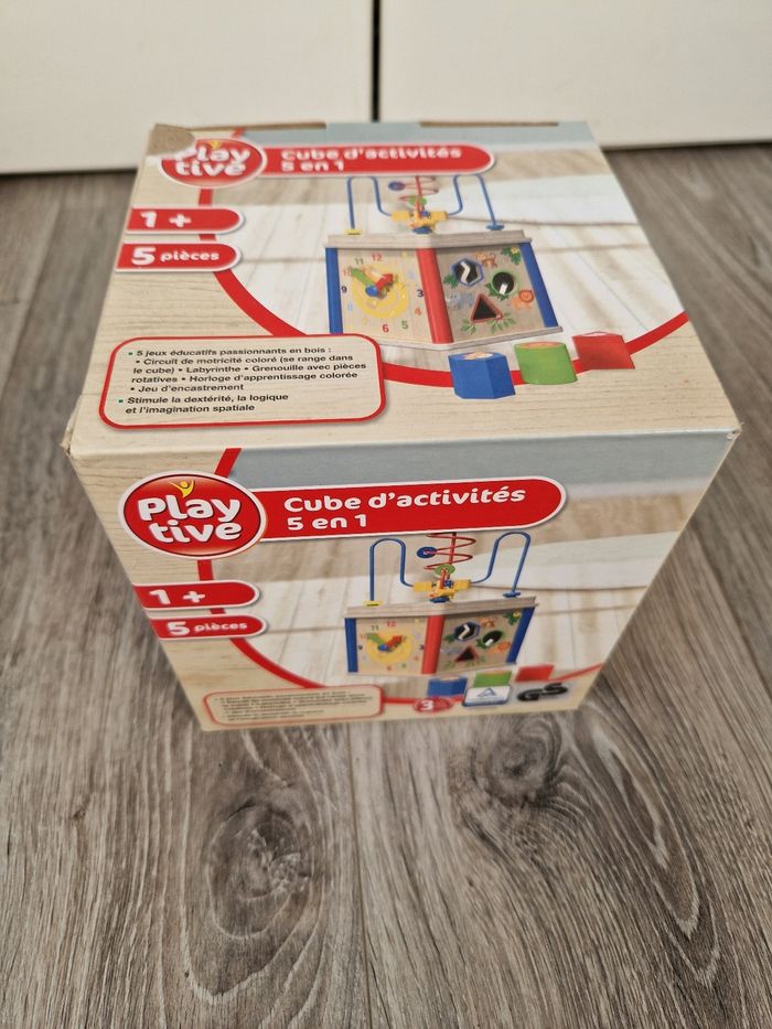 Cube bois