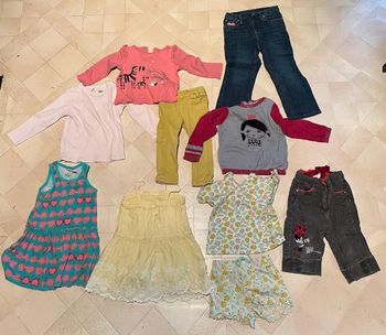 Lots vêtements fille 24 mois