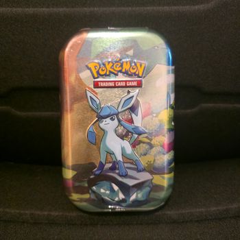 Pokémon Mini Tin Givrali EV8.5 Évolutions Prismatiques Français