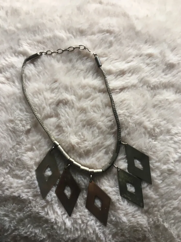 Collier - photo numéro 10