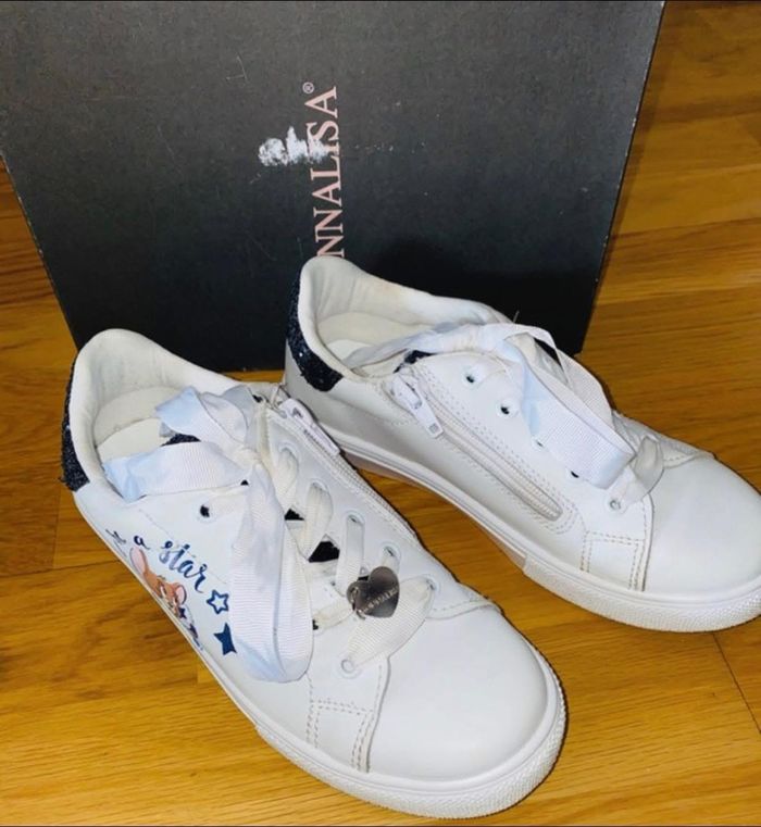 Baskets monnalisa 34 Jerry de Tom et Jerry  Très bon état  Valeur : 135e  À vendre : 55e  À vendre avec leur boîte - photo numéro 3