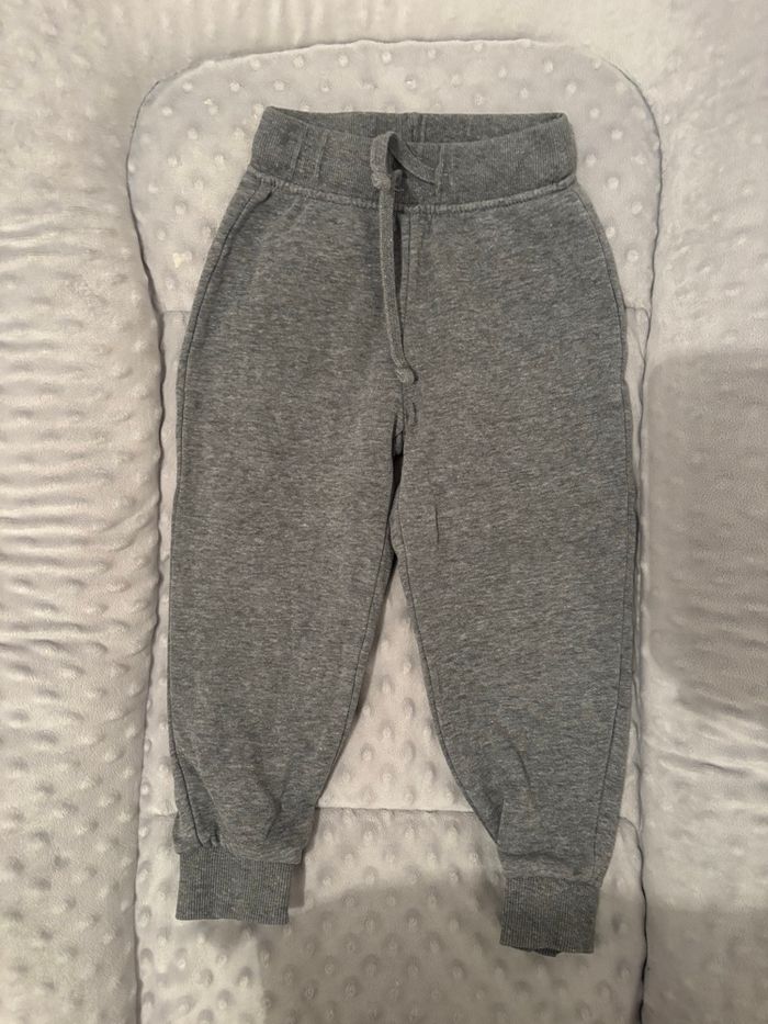 Lot joggings Kiabi