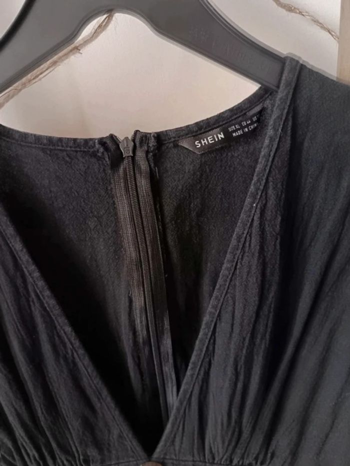 Longue  tunique ou  robe courte  noire - photo numéro 2