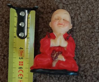 Petit boudha moine joyeux