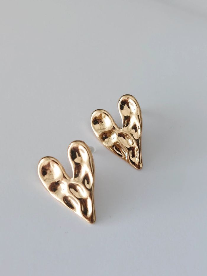 Boucles d'oreilles cœur doré  - acier inoxydable  - tendance bohème - inspiration Agatha - photo numéro 2
