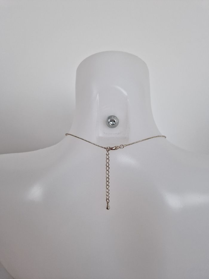Collier argenté avec sa boîte - photo numéro 7