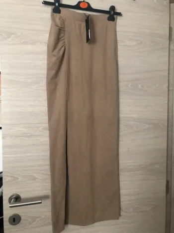 Jupe moulante taille haute