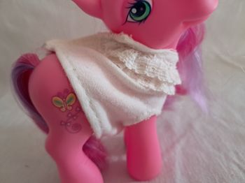Vêtement tenue blanche avec dentelle mon petit poney my little pony hasbro vintage
