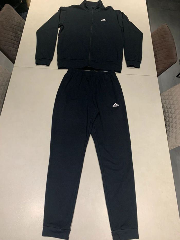Jogging Adidas 2 pièces veste zippée avec pantalon noir taille S en parfait état