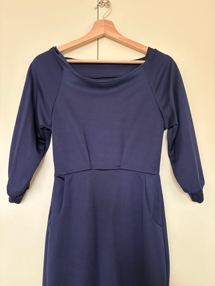 Robe bleue marine - élégante et confortable - photo numéro 2