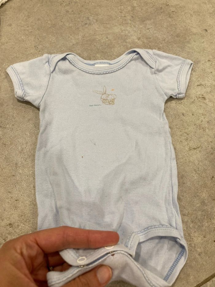 Lot de 12 bodys été 3 mois ( lot 3-3) - photo numéro 12
