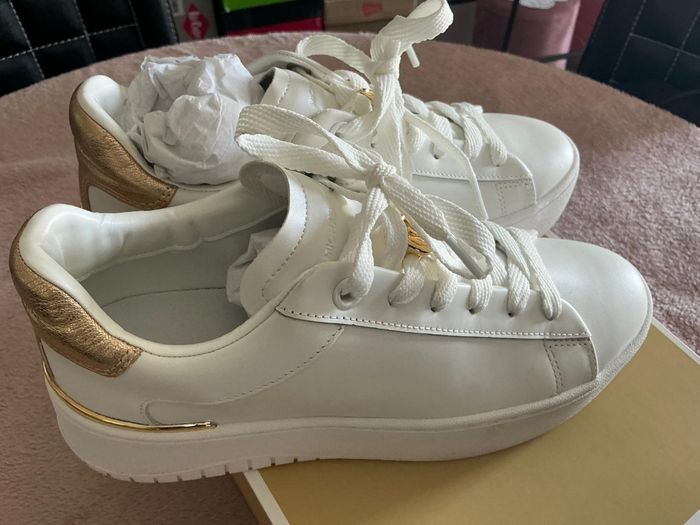 Michael Kors Dottie cuir blanc/beige/or – Taille 40 – Comme neuve - photo numéro 9