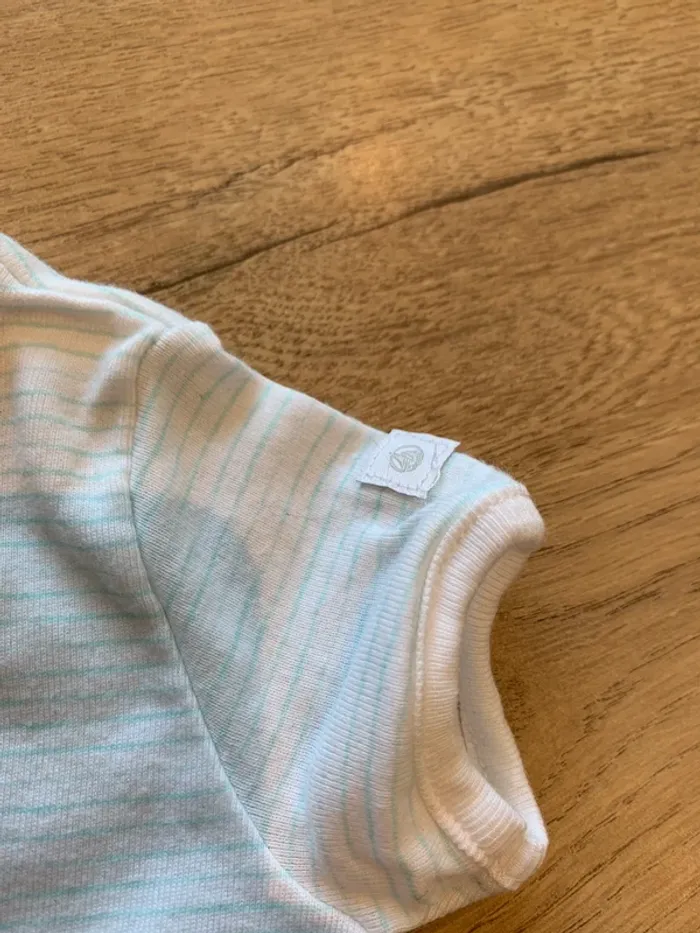 Combishort petit bateau taille 1 mois - photo numéro 4