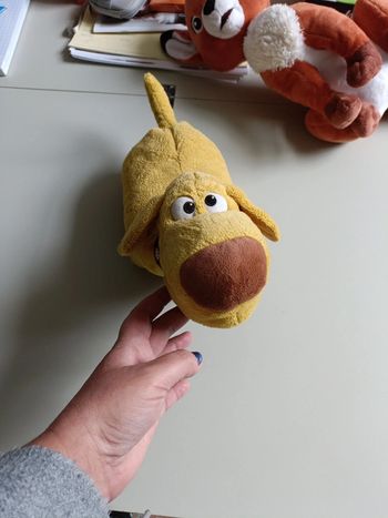 Peluche chien Disneyland Paris