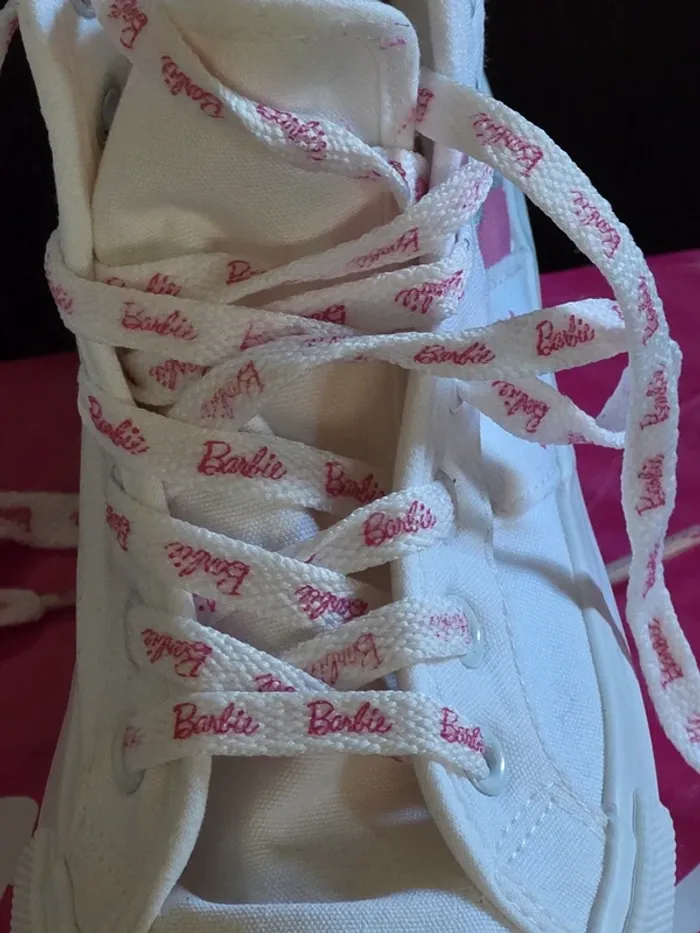Basket montantes à lacets barbie - photo numéro 2