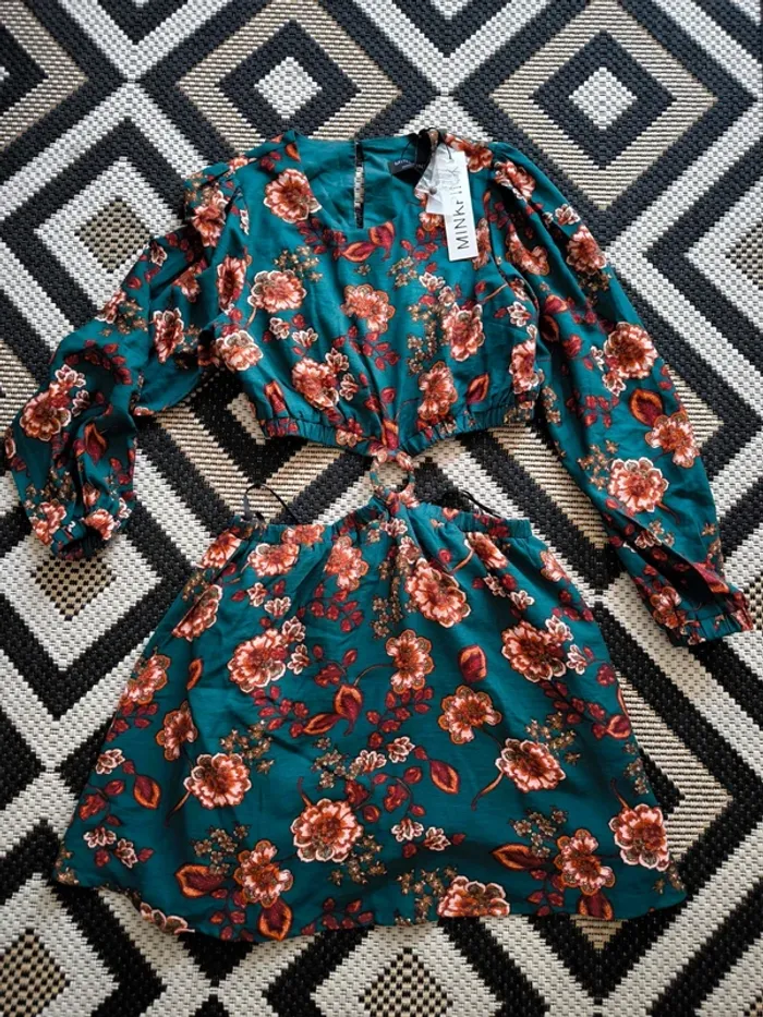 Robe fleurie Minkpink  Olivia in teal Taille M  Neuve