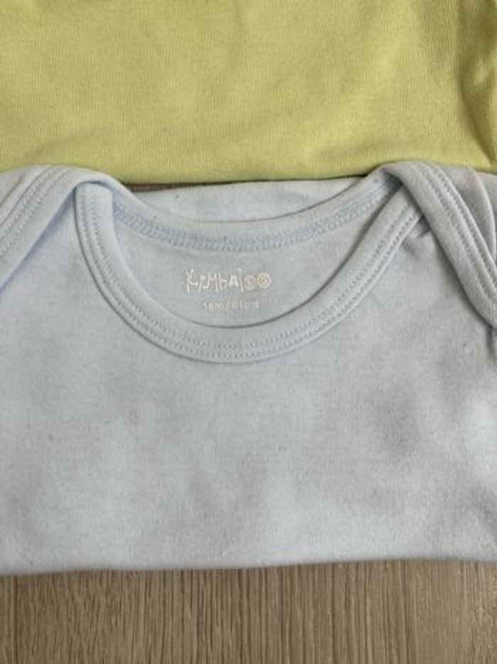 Lot 3 bodies 18 mois - photo numéro 3