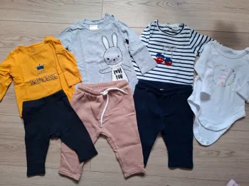 Lot vêtements 6/9 mois