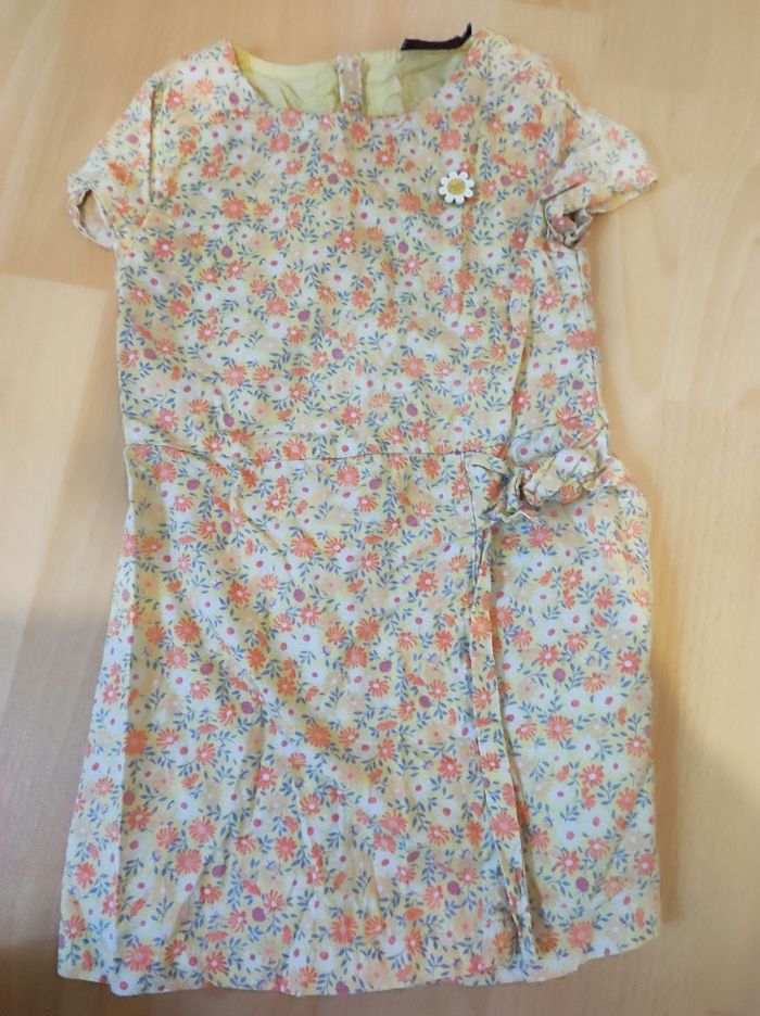 Lot 5 robes - photo numéro 2