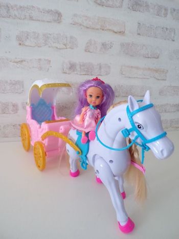 Carrosse de princesse électrique avec poupée  (J7)