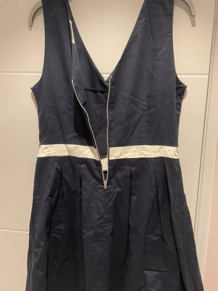 Robe bleu marine - photo numéro 3