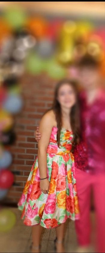 Robe vintage à volant et à fleur