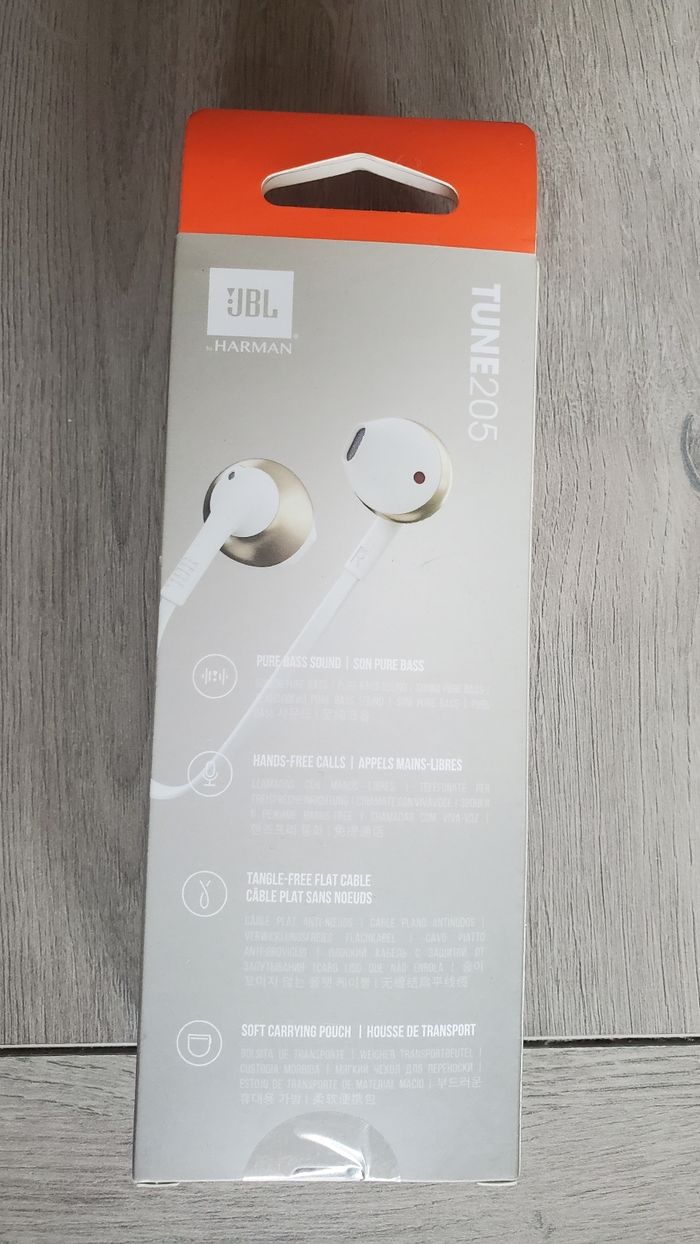 Ecouteurs Appels Mains libres JBL TUNE 205 Neuf. - photo numéro 2