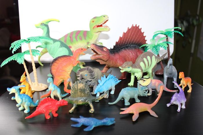 Lot figurines dinosaures - photo numéro 1