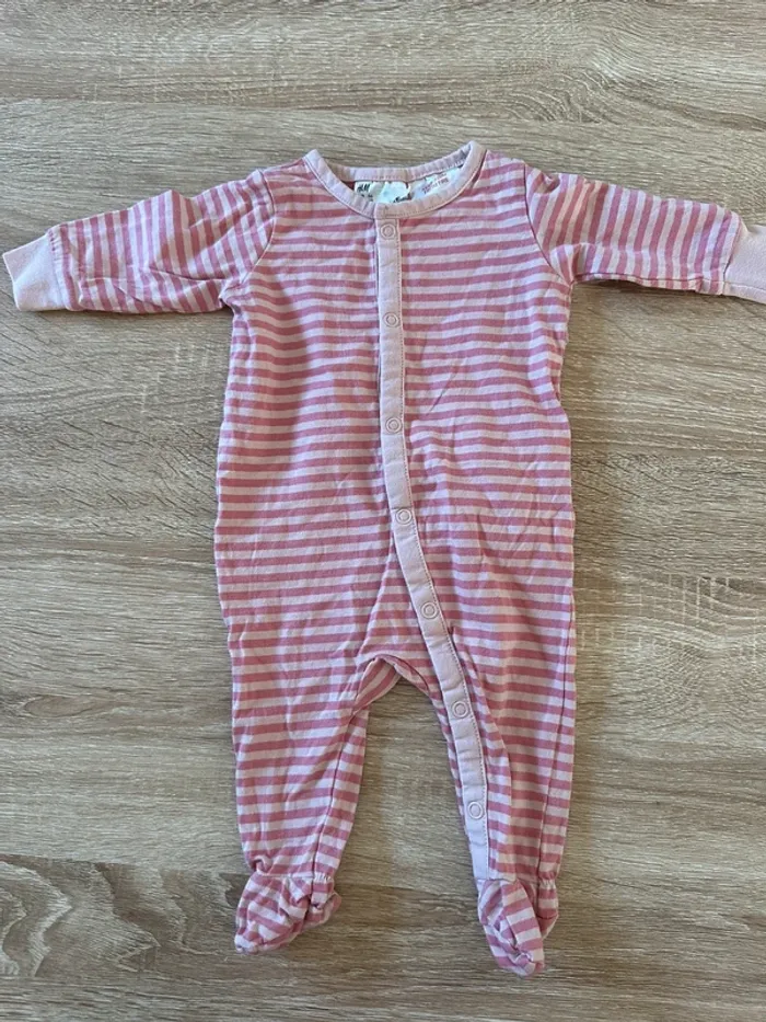 Lot de vêtements bébés filles 1 mois - photo numéro 20