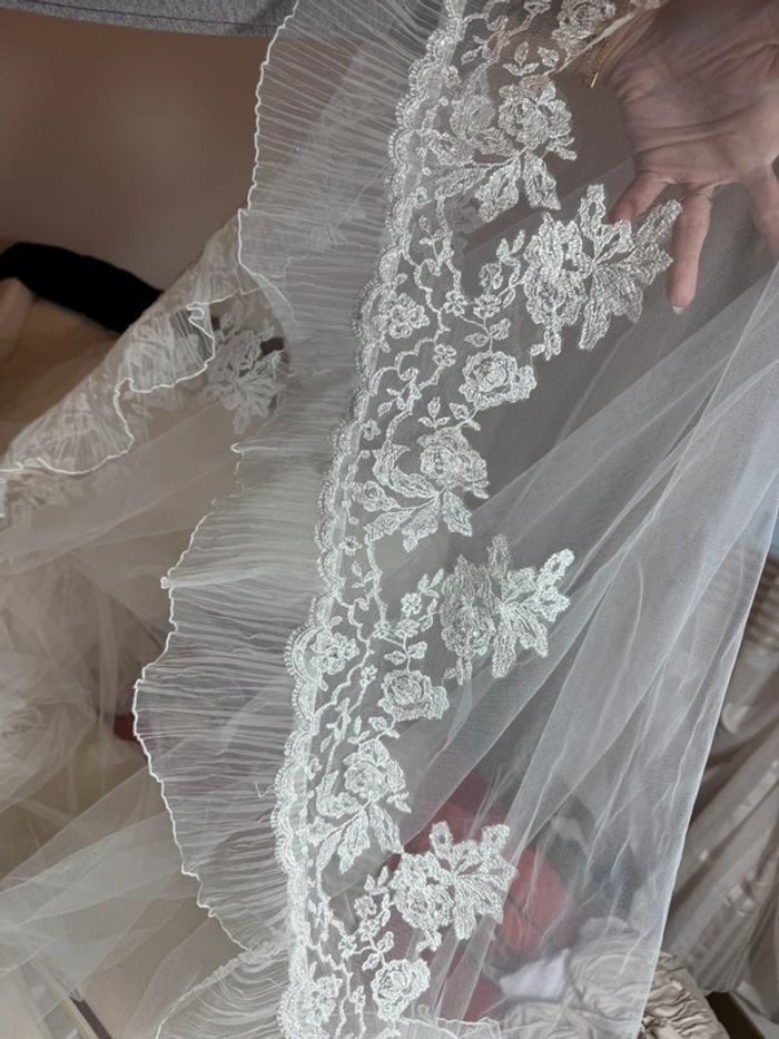 Robe de mariée neuve avec jupon gants et voile - photo numéro 16