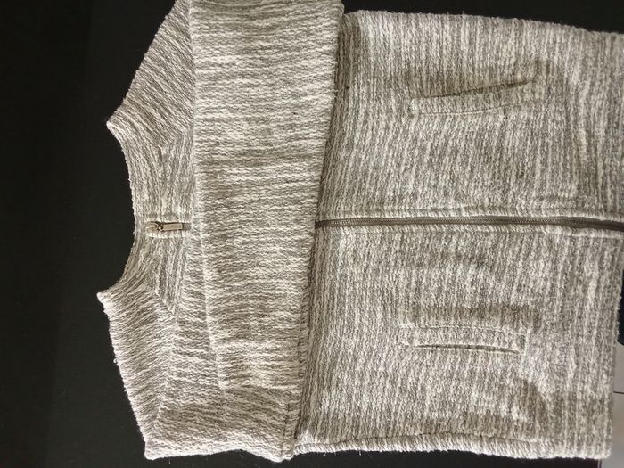 Gilet gris pailletée taille 12 ans de marque Little Karl marc john - photo numéro 2