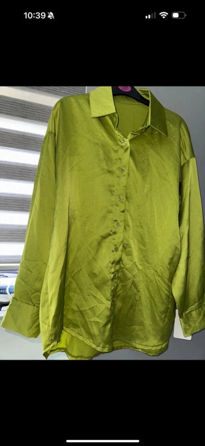Chemise satin neuf taille L - photo numéro 3