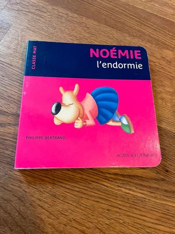 Livre cartonné Noémie l’endormie
