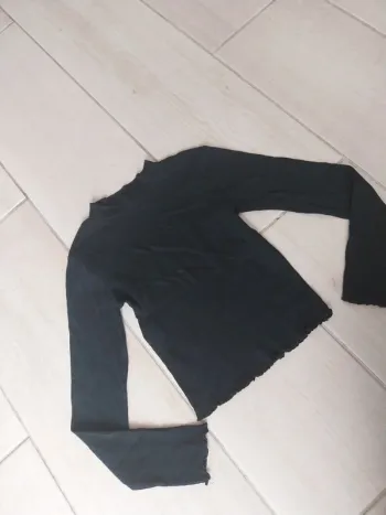 Haut kiabi xxs noir 12 ans
