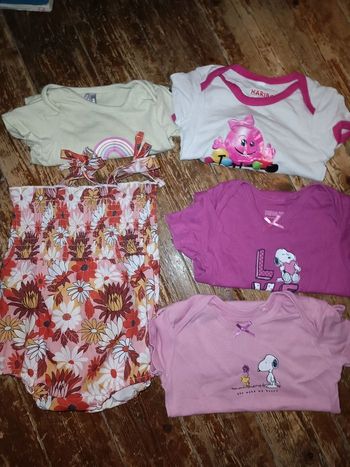 Lot bodys MC 12 mois