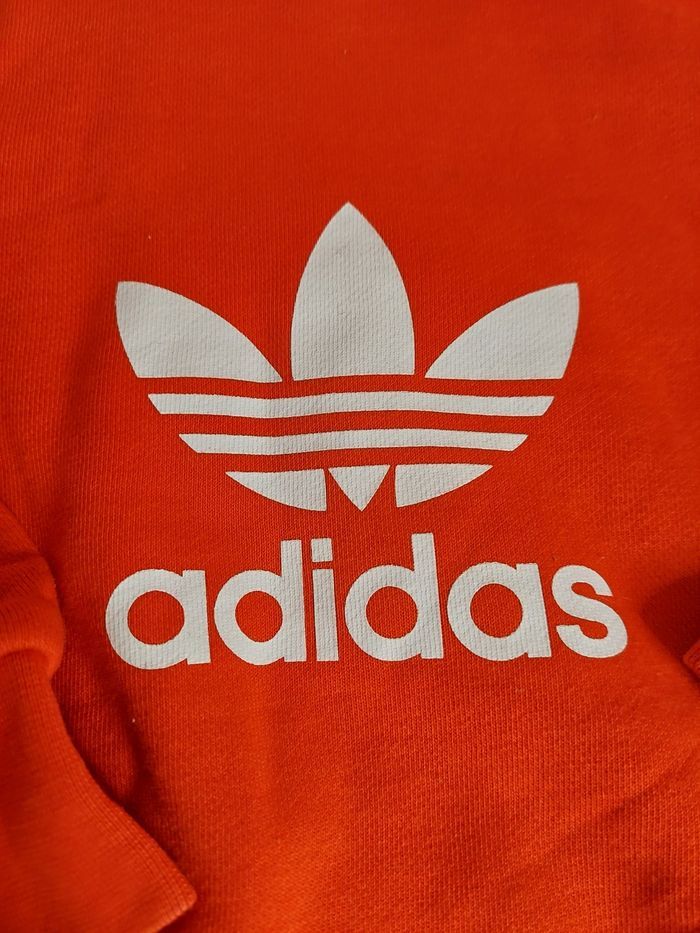 Ensemble jogging rouge Adidas mixte 2/3 ans authentique  👟 - photo numéro 2
