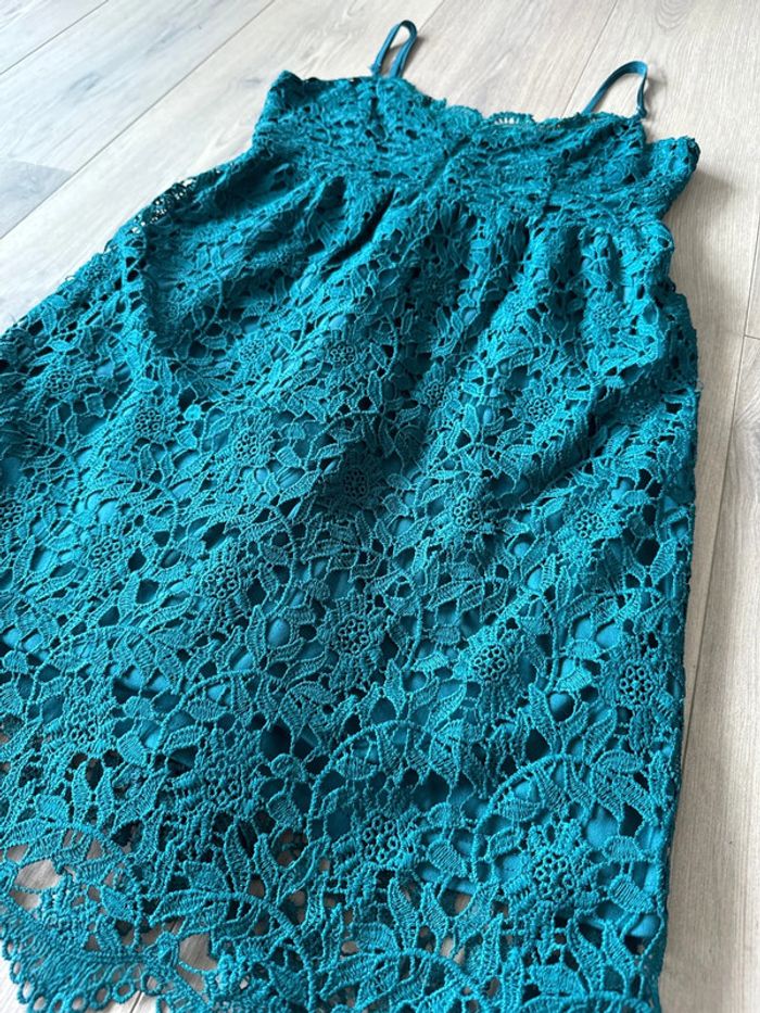 Robe femme dentelle à fines bretelles verte bouteille T. S - photo numéro 2