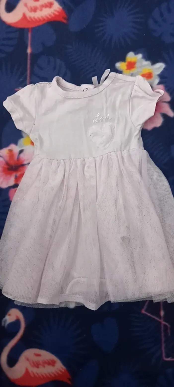 Lot robes/jupe en 3 mois - photo numéro 7