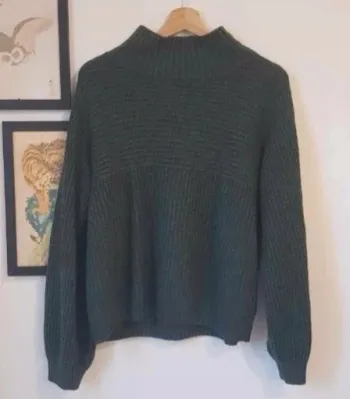 Pull oversize col montant vert forêt