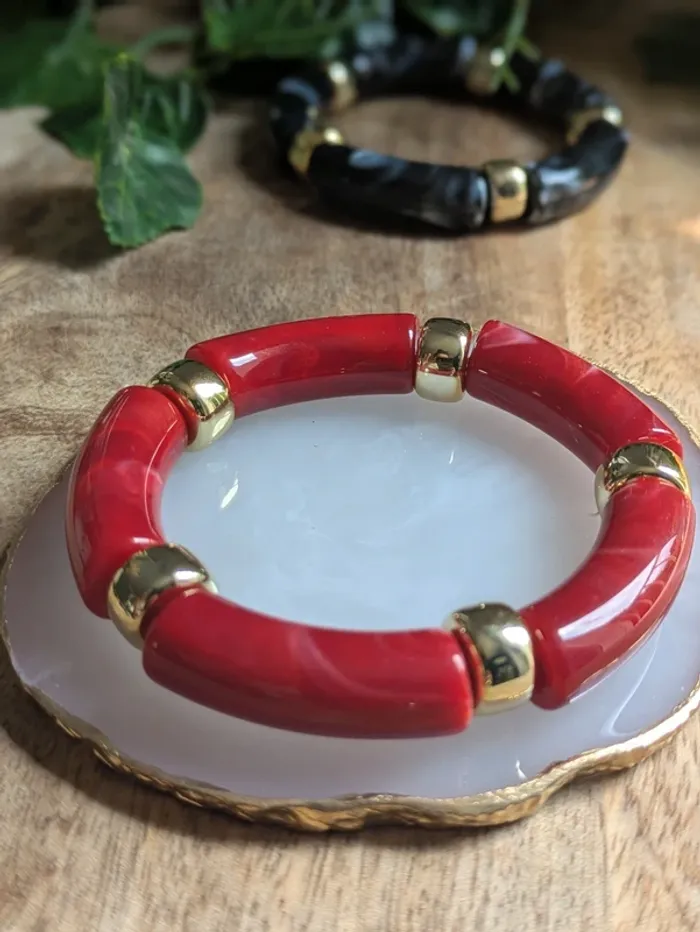 Bracelet élastique en acrylique tendance rouge - photo numéro 3